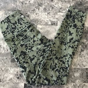 In the Movement 7 /8 Tights